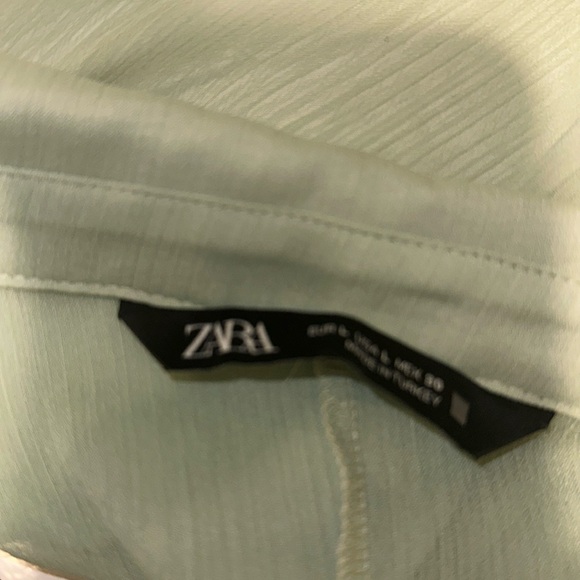 ZARA Mint Green Blouse- 🌿 - Picture 6 of 7